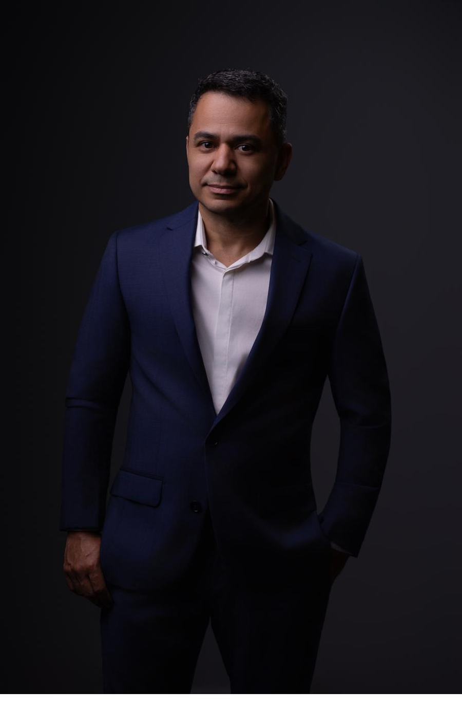 Dr. Hudson Dutra, otorrinolaringologista, em retrato profissional